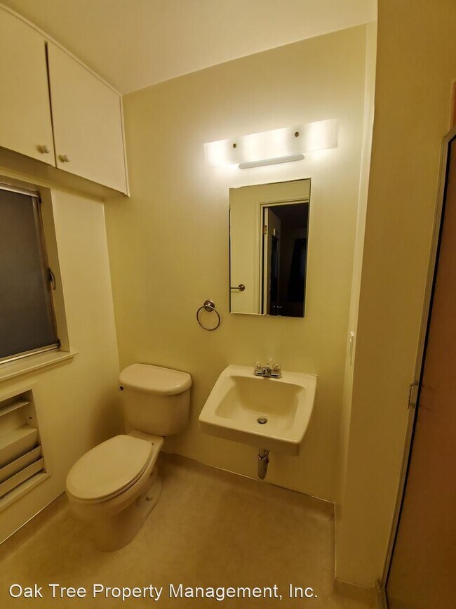 Photo - 3 br, 2 bath House - 2807 E. Hampton Way