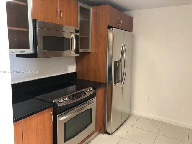 Photo - 2775 NE 187th St Condo Unit 527