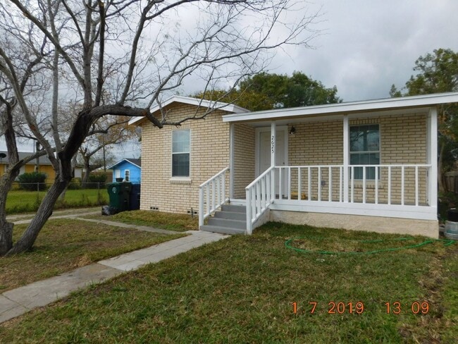 Building Photo - 2625 Riggan St