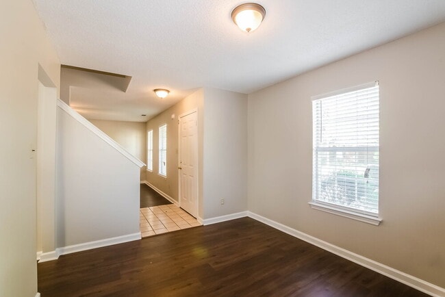 Photo - 1812 Black Bear Cir E