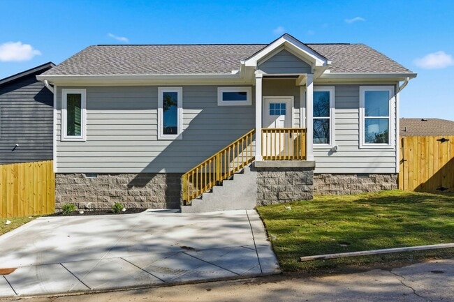 Building Photo - Sleek, Brand-New Nashville Living with Private Alley Access