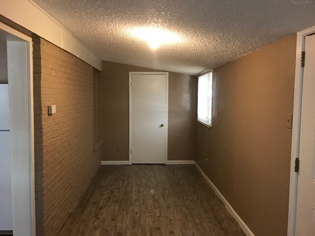 Photo - 2011 26th St