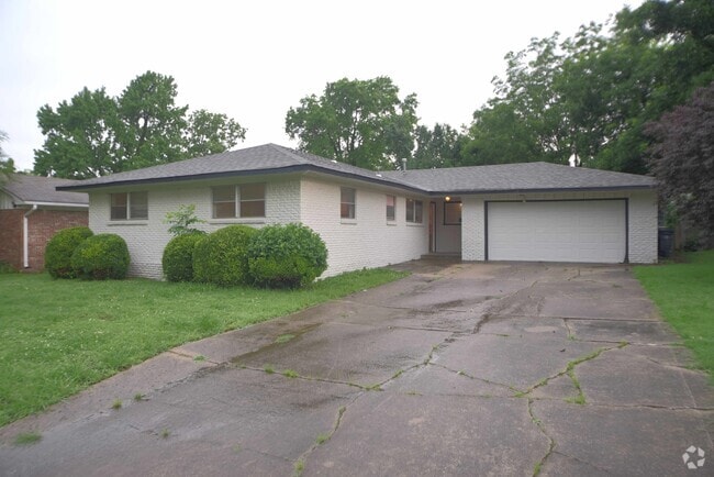 Building Photo - 1946 S 74th E Ave Rental
