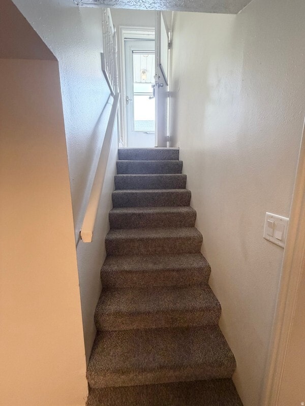 Photo - 4910 S 900 E