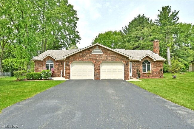 Building Photo - 2237 Cadwallader Sonk Rd Unit A