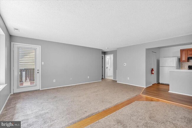 Photo - 5512B Aberdeen Dr