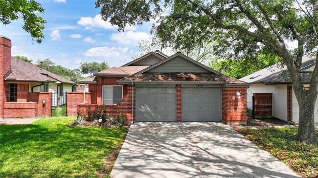 Building Photo - 16106 Golden Sands Dr Rental