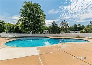 123 Candlewood Dr Unit 123
