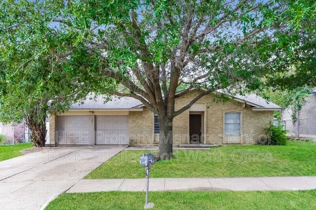 Building Photo - 1811 E Timberview Ln