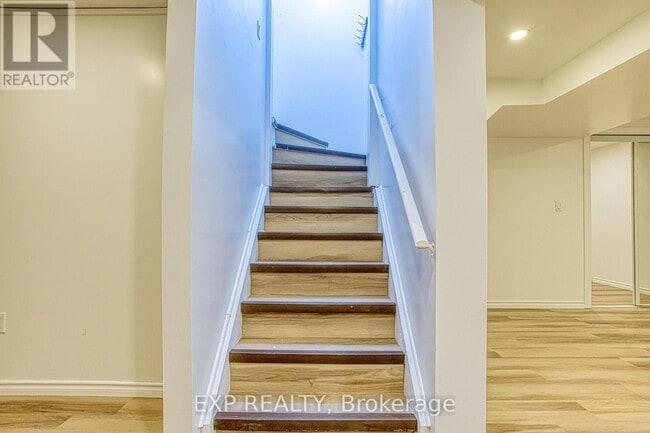 Photo - 72 Nanaimo Cres