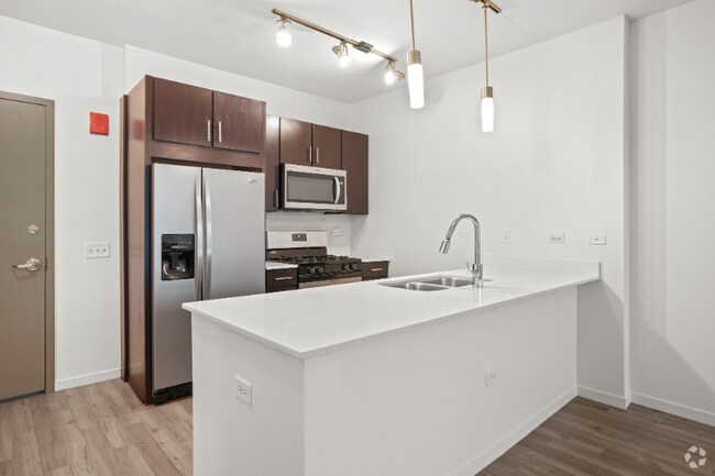 Building Photo - 3740 N Halsted St Rental