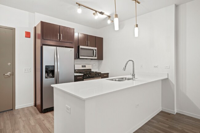 Photo - 3740 N Halsted St Rental