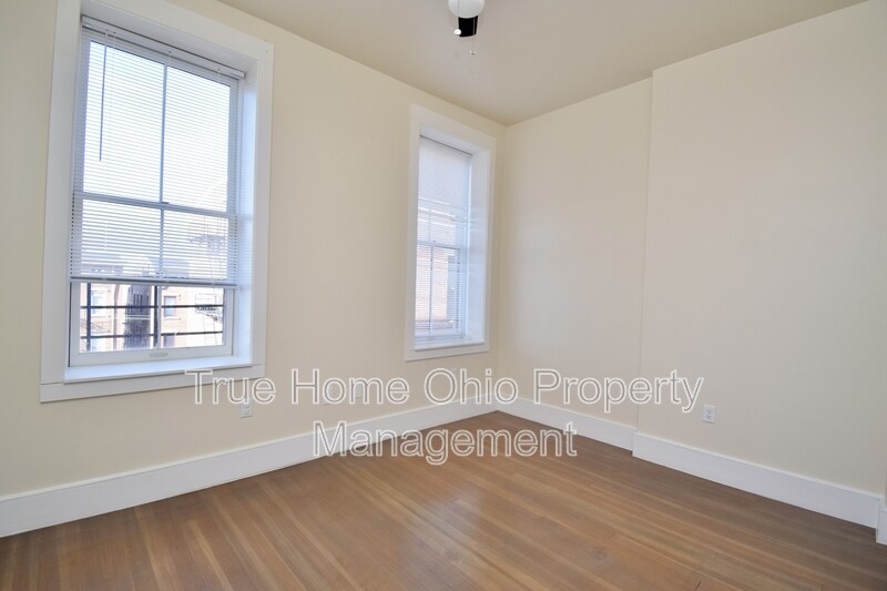 Photo - 105 Peete St