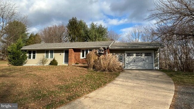 Photo - 136 Cedar Knoll Rd
