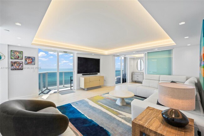 Building Photo - 2401 Collins Ave Unit 1402