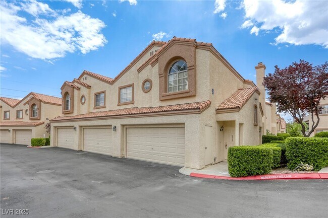 Photo - 8301 Boseck Dr Unidad 232