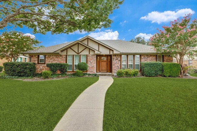 Building Photo - 1708 Cathedral Dr Rental