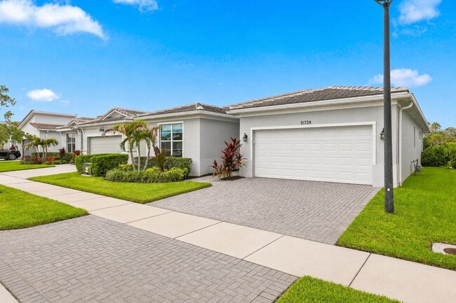 Photo - 11724 SW Aquila Wy