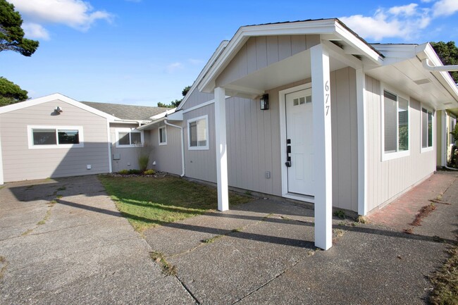 Charming Bandon Bungalow! - Charming Bandon Bungalow! House