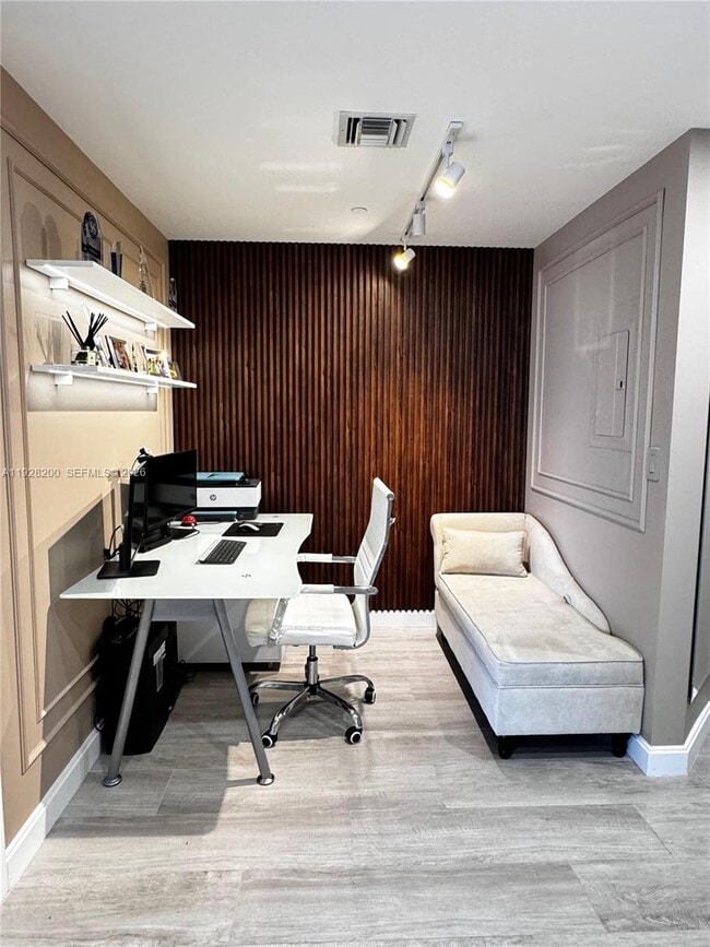 Photo - 45 SW 9th St Unit 2303