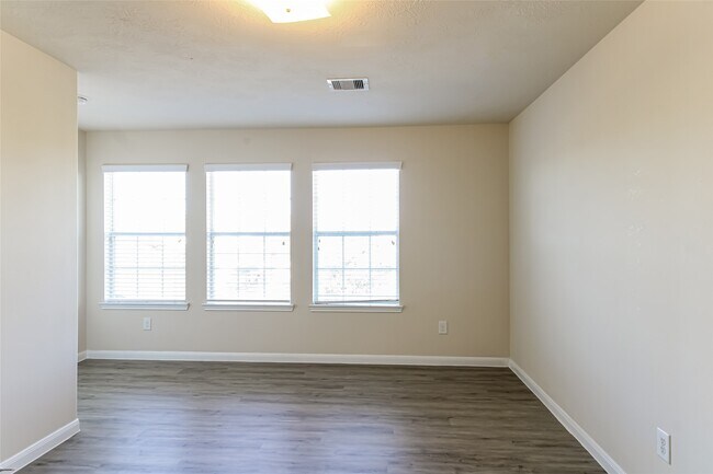 Photo - 12354 Dona Lane