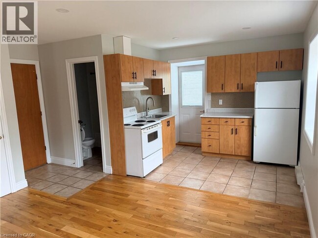 Photo - 73 Wellington St Unit 3