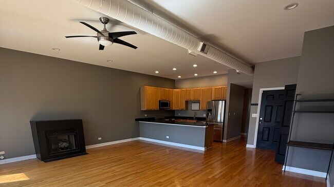 Photo - 420 N Noble St
