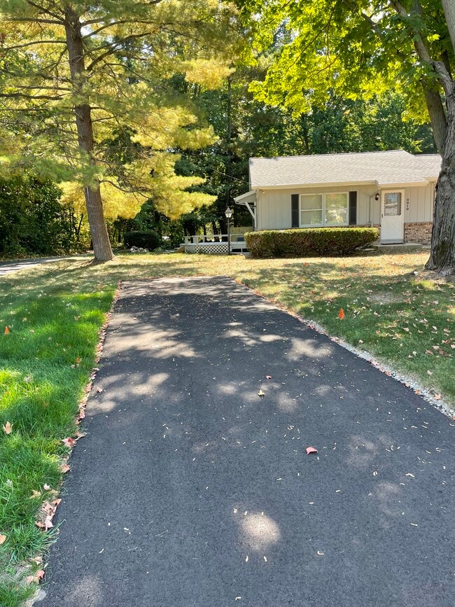 Photo - 8919 Norman Dr Unidad 2 Bed 1 Bath