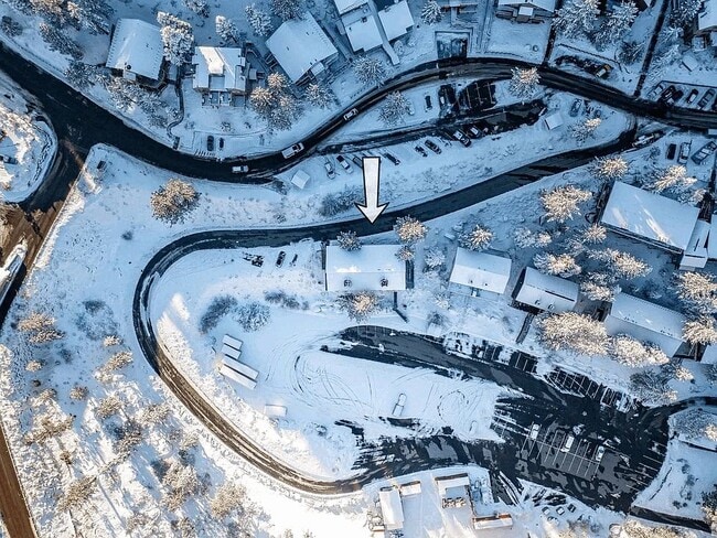 Photo - 360 Galaxy Ln