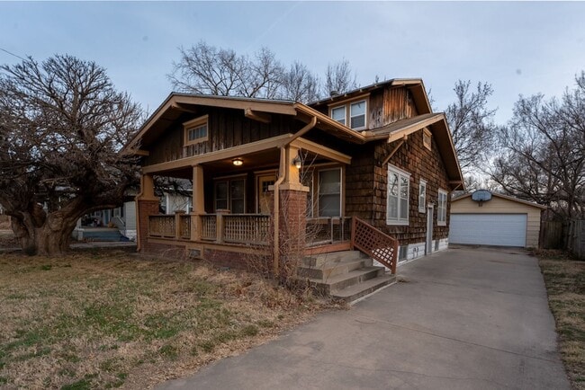 Photo - Move In Ready Home by Wesley Hospital!