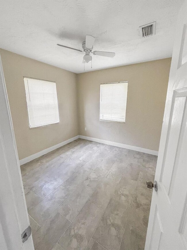 Photo - 3045 NW 68th St