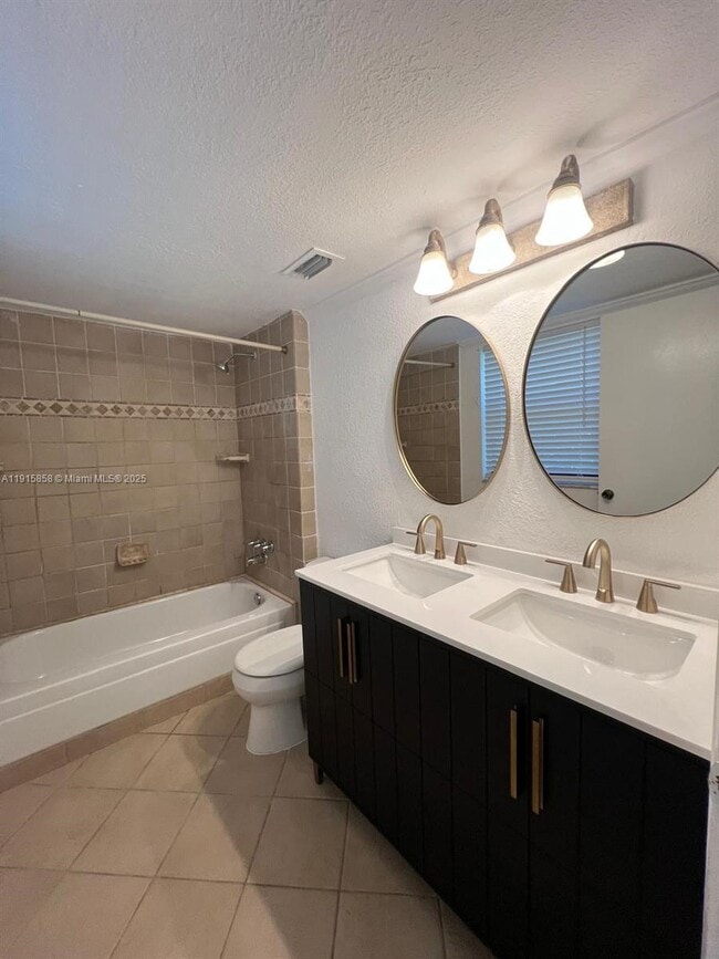 Building Photo - 4241 W McNab Rd Unit 24