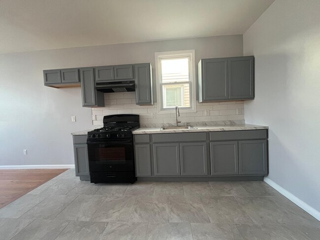 Photo - 154 Terhune Ave Unit 6