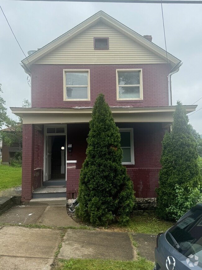 Building Photo - 124 N 3rd St Rental