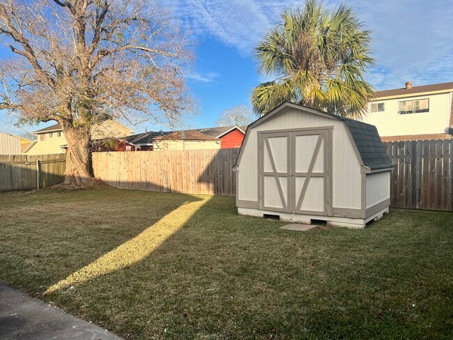 Photo - 225 Brett Dr