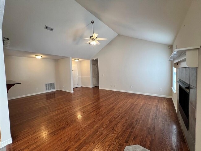 Photo - 1005 Zachary Dr