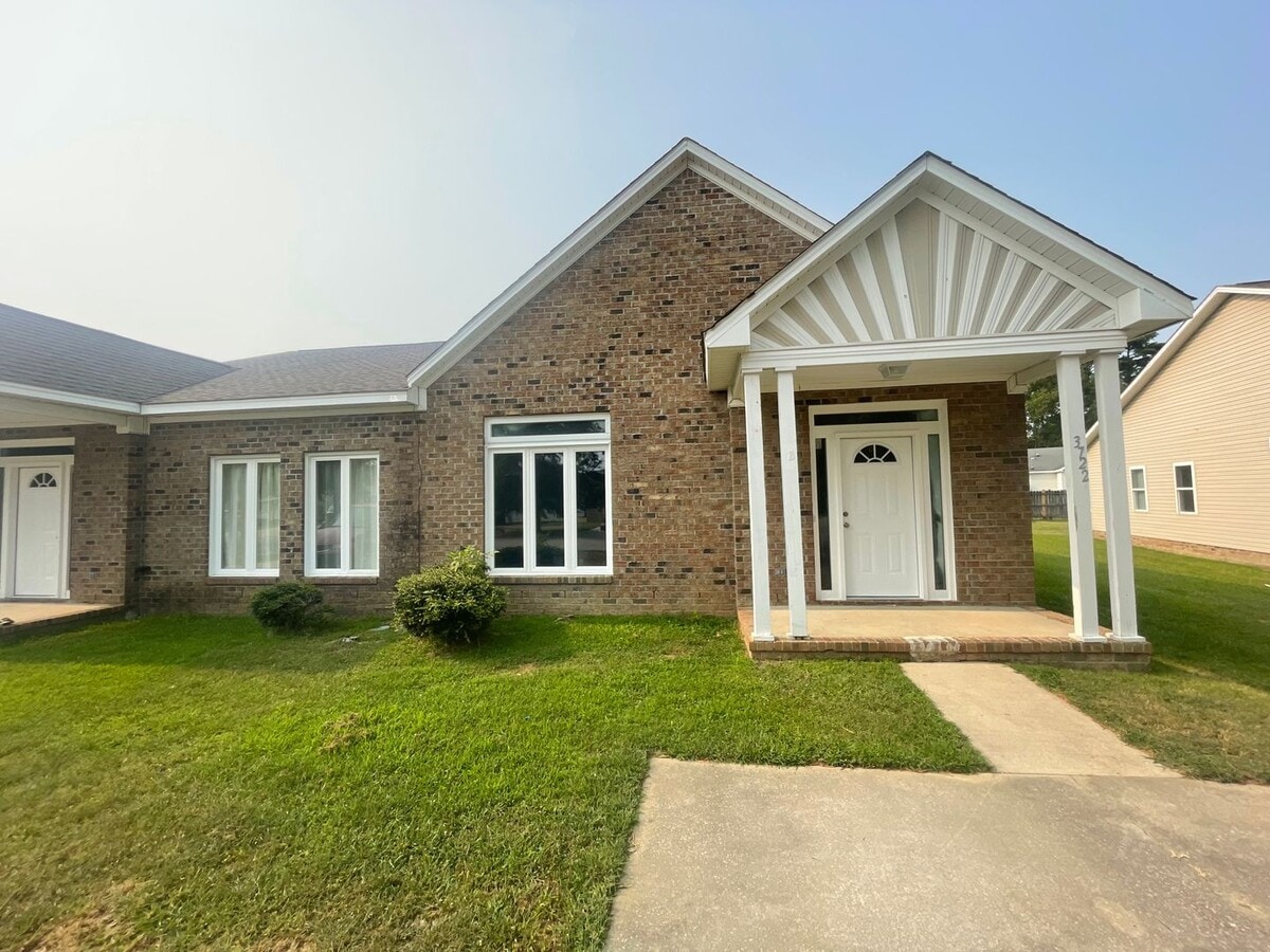 Photo - 3722 Starship Ln NW Unidad B