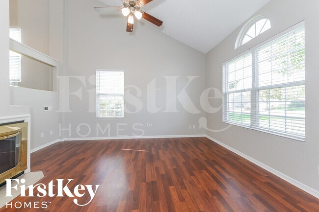 Photo - 609 Rosehill Dr