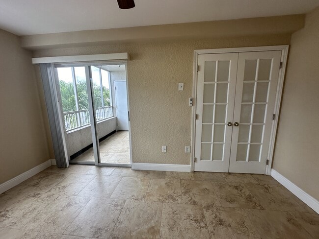 Photo - 2851 N Oakland Forest Dr