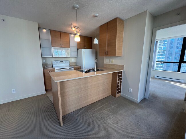 Photo - 1504-928 Homer Street Unit 1504