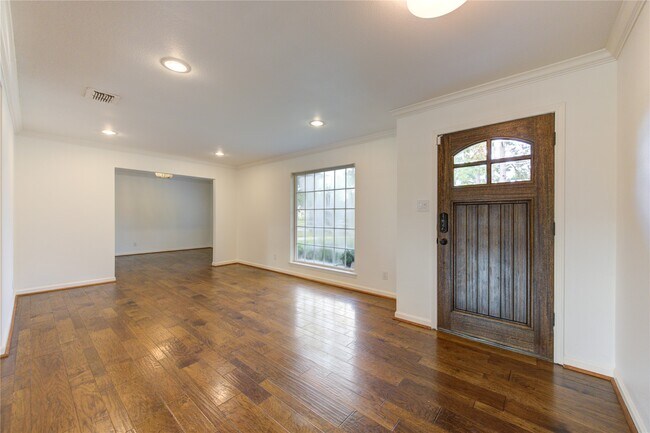 Photo - 2523 Anniston Dr