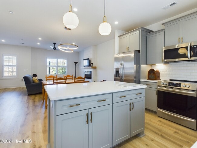 Photo - 129 Lexington Ln