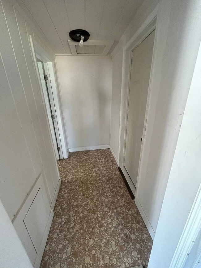 Photo - 406 8th Ave S
