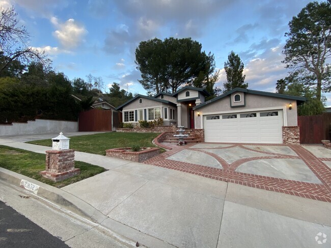 Building Photo - 27932 Calypso Ln Rental