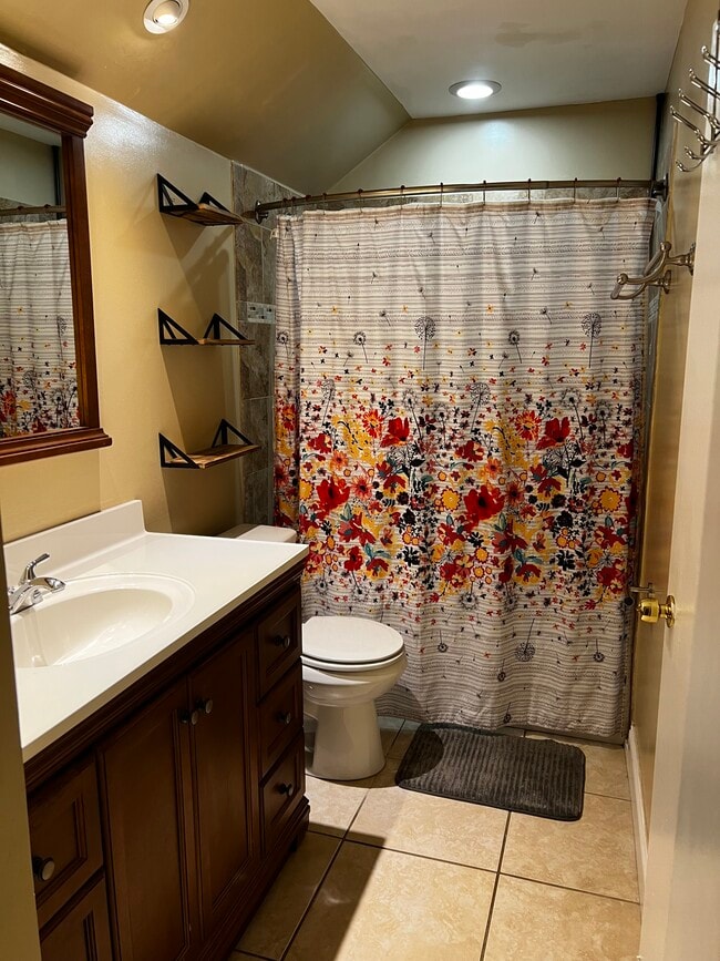 Bathroom - 7063 W Sunrise Blvd Unit D2