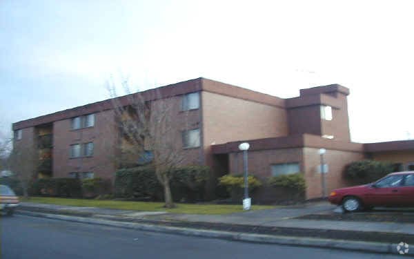 Photo - Rainier View Apartments