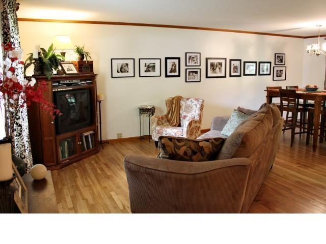 1701 Ravinia Rd