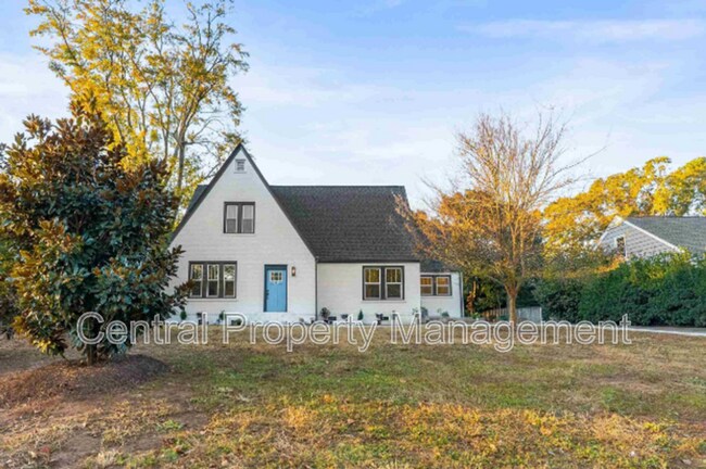 101 Sunset Dr