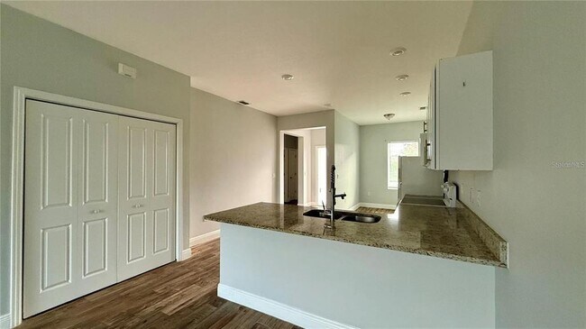 Photo - 710 Leopard Ct