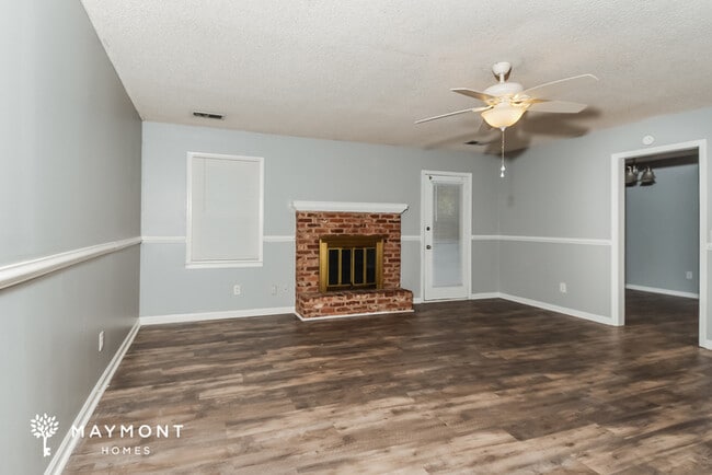 Photo - 1613 Chadford Rd